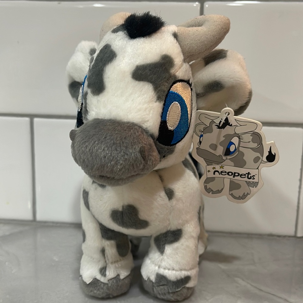 NWT Neopets Cloudy Kau plushie cow